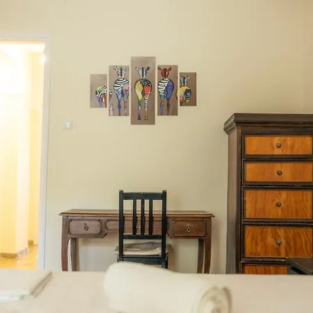 Apartment Stylish Hub In Downtown Athens